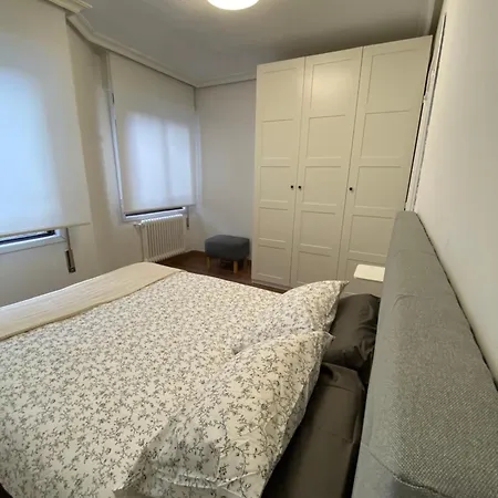 アパート Apartamento Centro オビエド